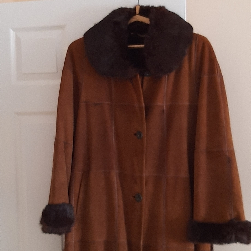 Shearling coat with rabbit fur trim, made in Italy, size 12, like new